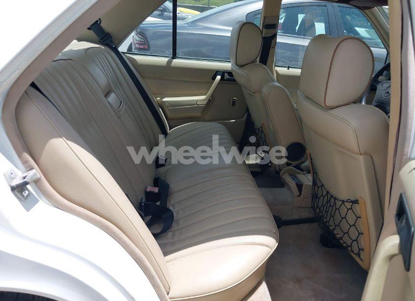 Photo 8 of 1991 Mercedes-benz 190 E 2.3 (VIN WDBDA28D8MF756484)