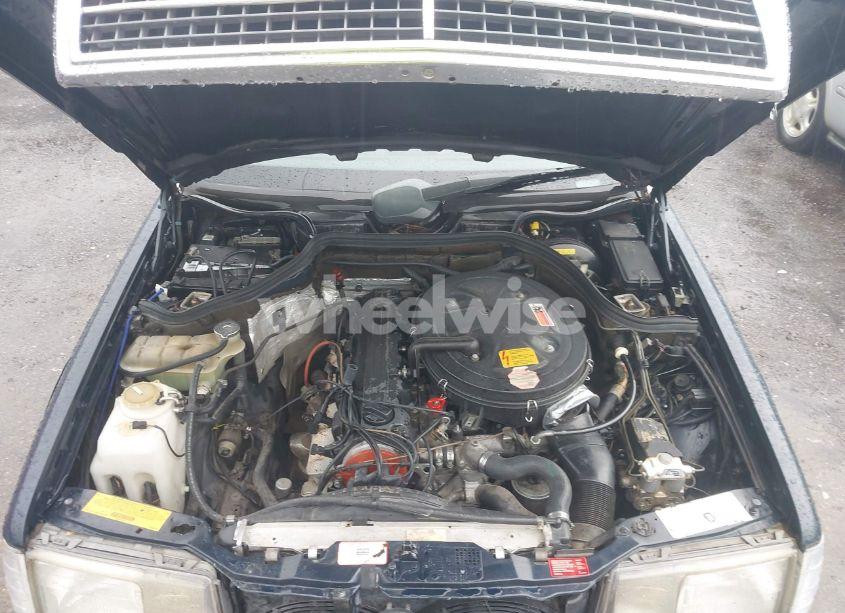 Photo 10 of 1990 Mercedes-benz 300 E (VIN WDBEA30D5LB186360)