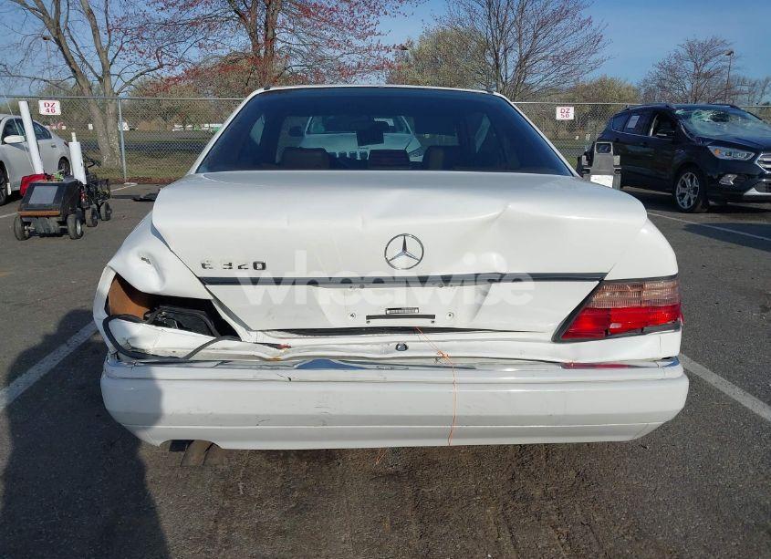 Photo 16 of 1994 Mercedes-benz E 320 (VIN WDBEA52E0RC079107)