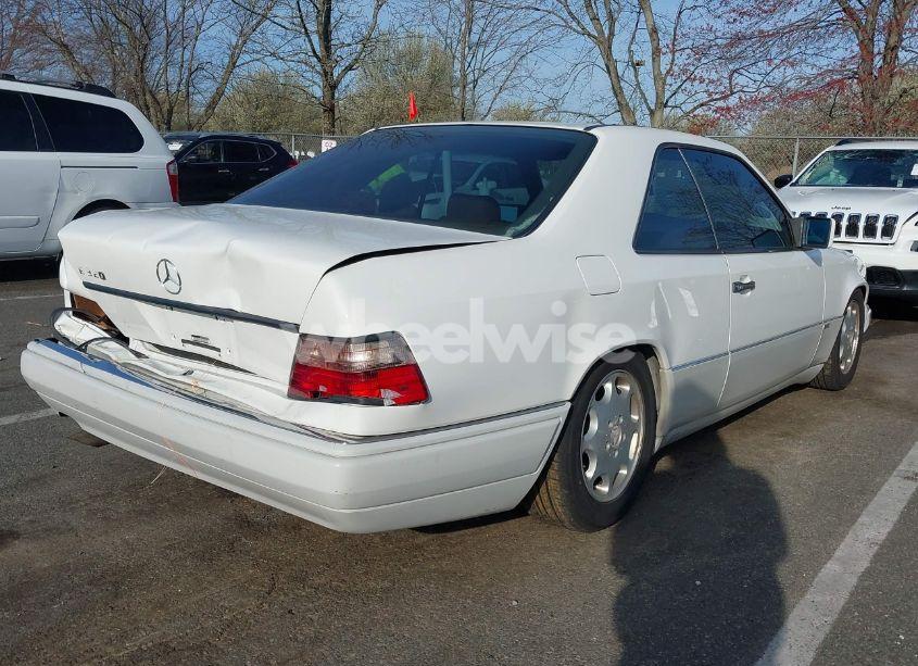 Photo 4 of 1994 Mercedes-benz E 320 (VIN WDBEA52E0RC079107)