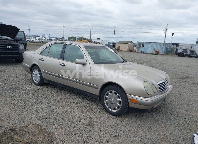 1997 Mercedes-benz E 320 (VIN WDBJF55F6VJ034862) main photo