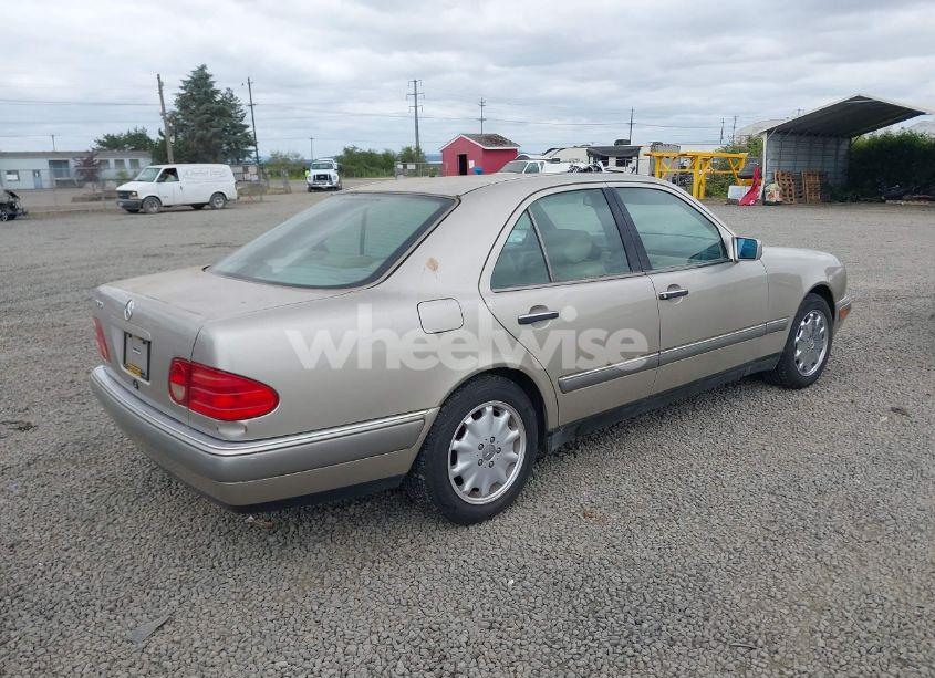 Photo 4 of 1997 Mercedes-benz E 320 (VIN WDBJF55F6VJ034862)