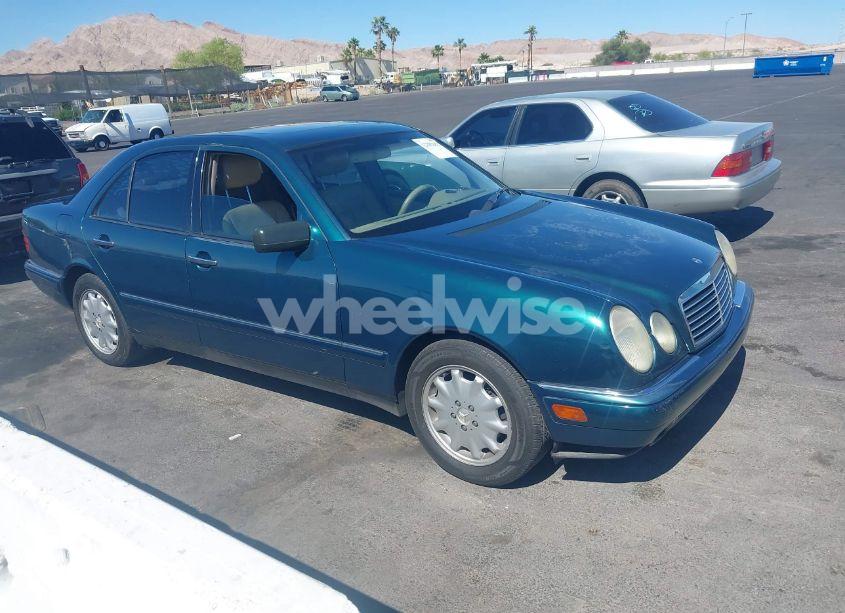 1998 Mercedes-benz E 320 (VIN WDBJF65F2WA676325) main photo