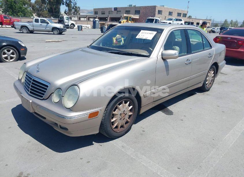 Photo 2 of 2000 Mercedes-benz E 320 (VIN WDBJF65J2YB005156)
