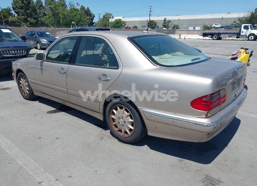 Photo 3 of 2000 Mercedes-benz E 320 (VIN WDBJF65J2YB005156)