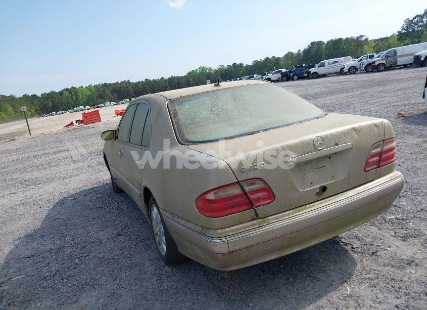 Photo 3 of 2000 Mercedes-benz E 320 (VIN WDBJF65J6YB107172)
