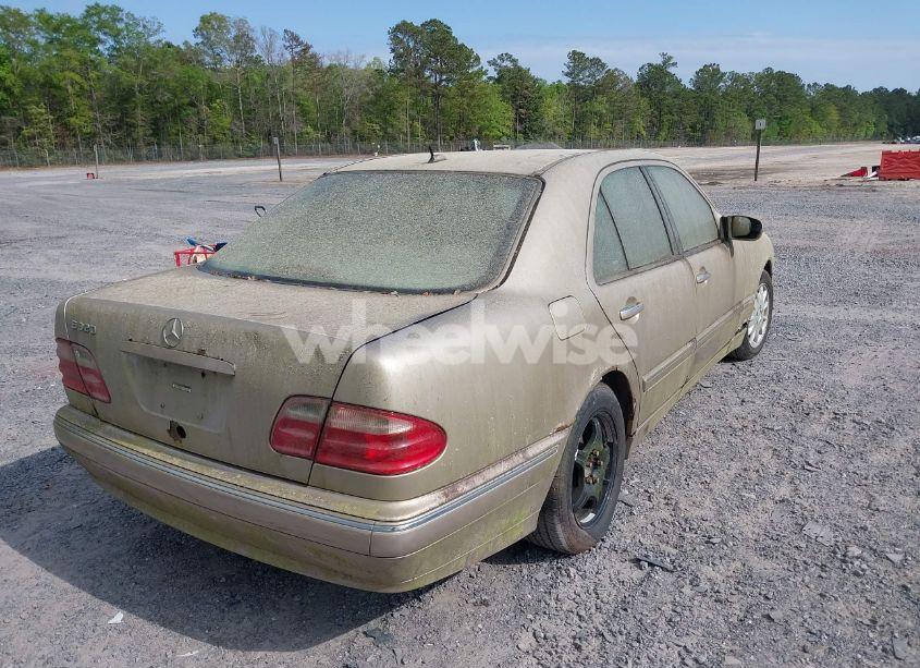 Photo 4 of 2000 Mercedes-benz E 320 (VIN WDBJF65J6YB107172)