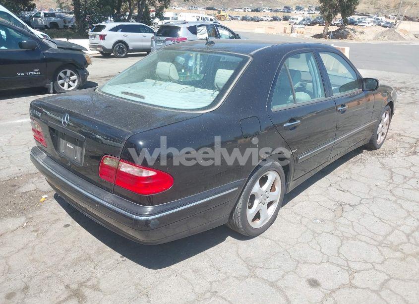 Photo 4 of 2002 Mercedes-benz E 320 SPECIAL EDITION (VIN WDBJF65JX2B497460)