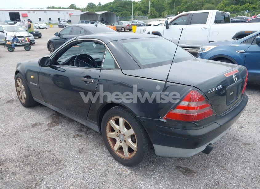 Photo 3 of 1999 Mercedes-benz Slk 230 KOMPRESSOR (VIN WDBKK47F0XF086064)