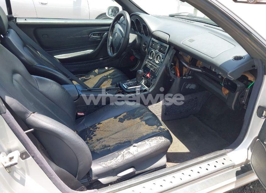 Photo 5 of 1999 Mercedes-benz Slk 230 KOMPRESSOR (VIN WDBKK47F1XF133747)