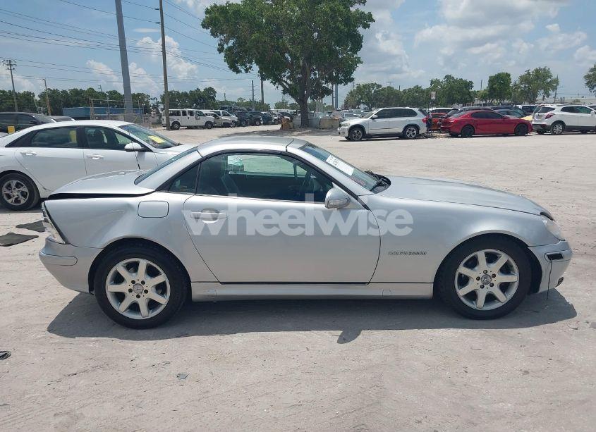 Photo 13 of 2003 Mercedes-benz Slk 230 KOMPRESSOR (VIN WDBKK49F43F277168)