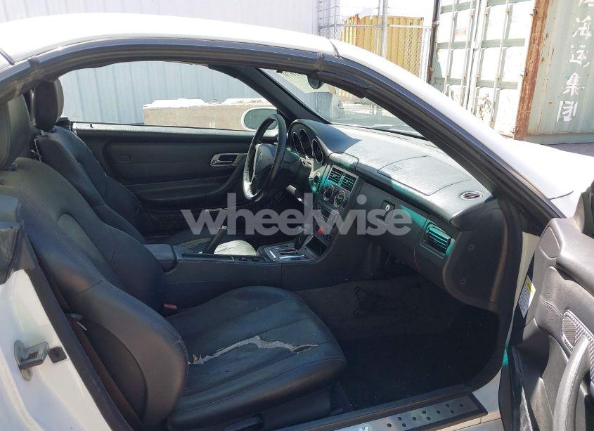 Photo 5 of 2001 Mercedes-benz Slk 230 KOMPRESSOR (VIN WDBKK49FX1F218767)