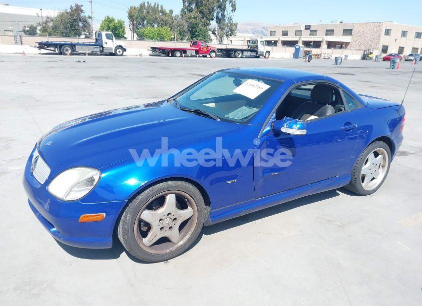 Photo 2 of 2001 Mercedes-benz Slk 320 (VIN WDBKK65F01F218732)