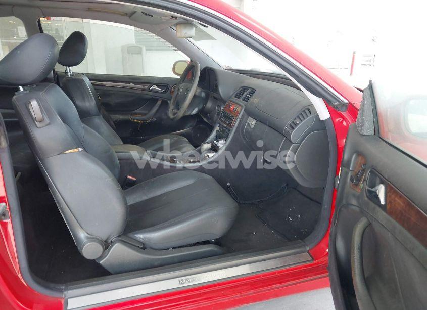 Photo 5 of 2000 Mercedes-benz Clk 320 (VIN WDBLJ65G9YF139408)