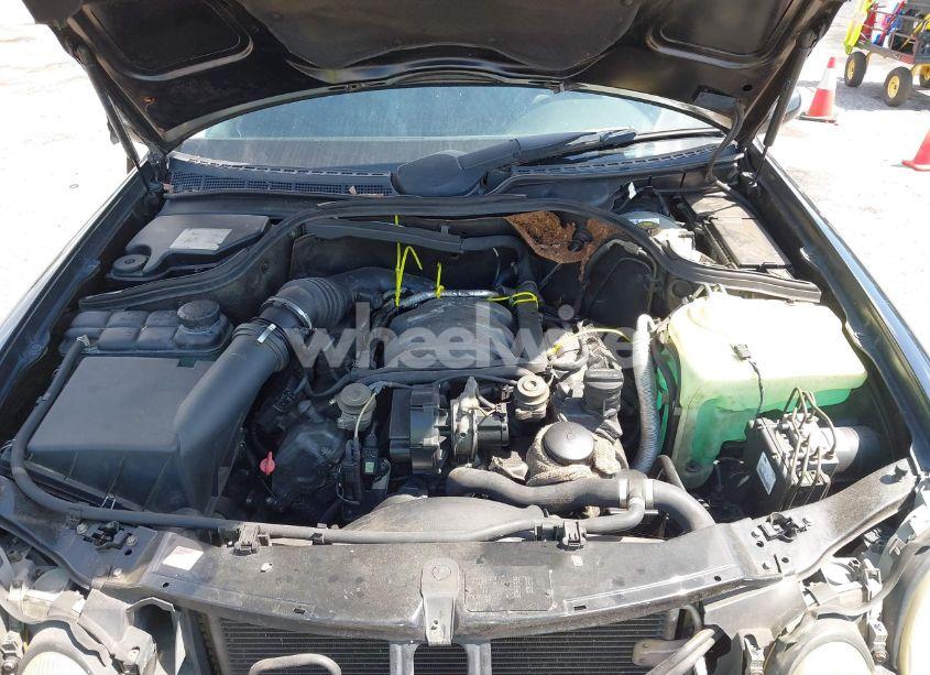 Photo 10 of 1998 Mercedes-benz Clk 320 (VIN WDBLJ65GXWF026693)