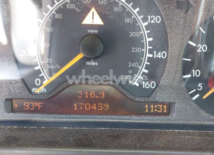 Photo 7 of 1998 Mercedes-benz Clk 320 (VIN WDBLJ65GXWF026693)