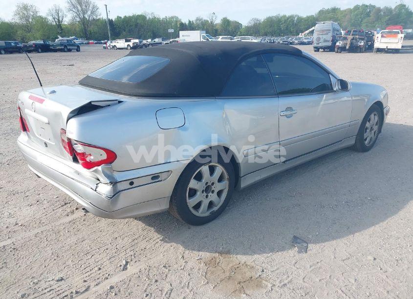 Photo 4 of 2003 Mercedes-benz Clk 320 (VIN WDBLK65G23T142769)