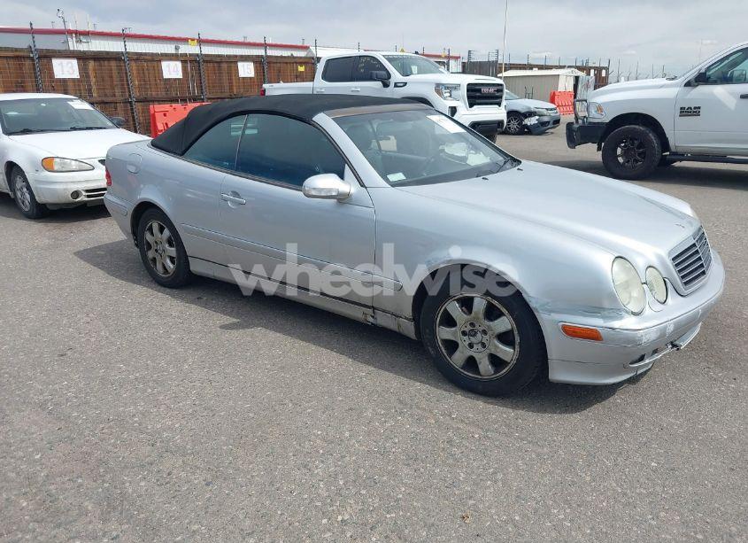 2003 Mercedes-benz Clk 320 (VIN WDBLK65G23T144294) main photo