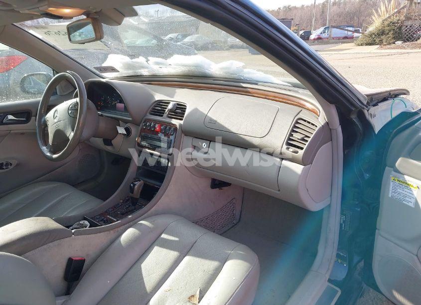 Photo 5 of 2002 Mercedes-benz Clk 320 (VIN WDBLK65G32T104613)