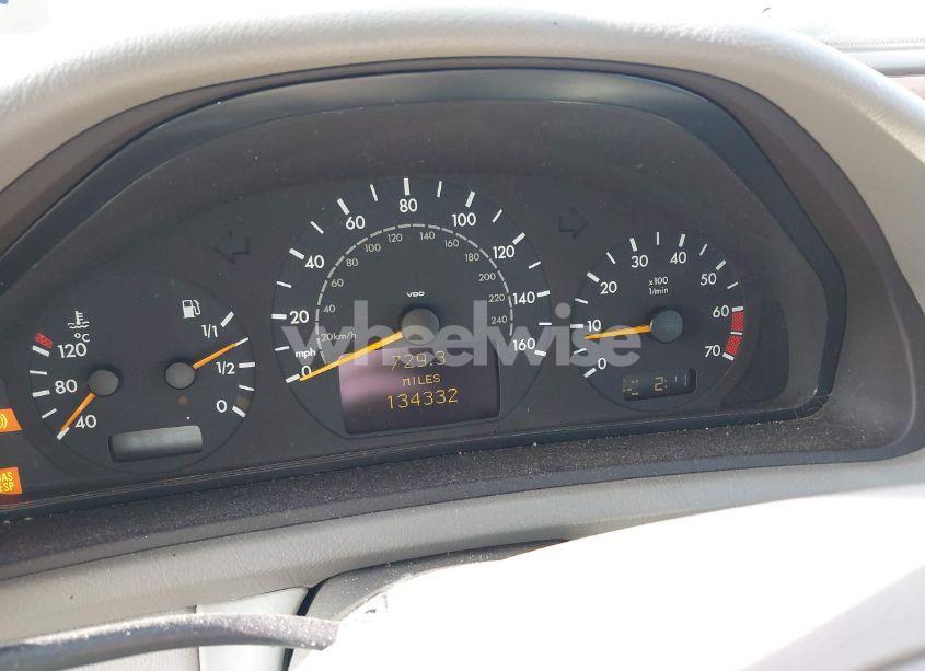 Photo 7 of 2002 Mercedes-benz Clk 320 (VIN WDBLK65G32T104613)