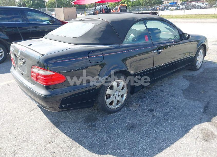 Photo 4 of 2003 Mercedes-benz Clk 320 (VIN WDBLK65G33T133403)