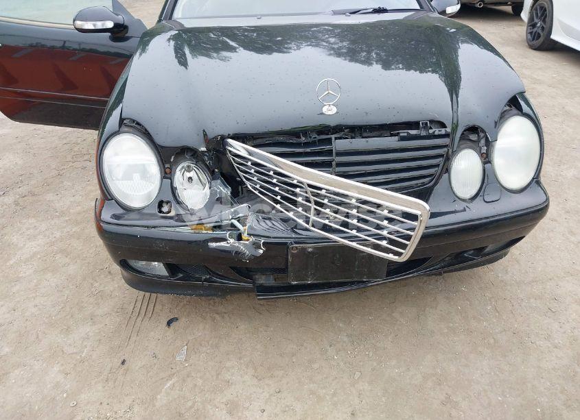 Photo 6 of 2000 Mercedes-benz Clk 320 (VIN WDBLK65G4YT044091)