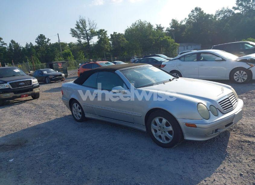 2000 Mercedes-benz Clk 320 (VIN WDBLK65G6YT052046) main photo
