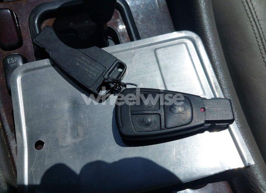 Photo 11 of 2000 Mercedes-benz Clk 320 (VIN WDBLK65G8YT052596)