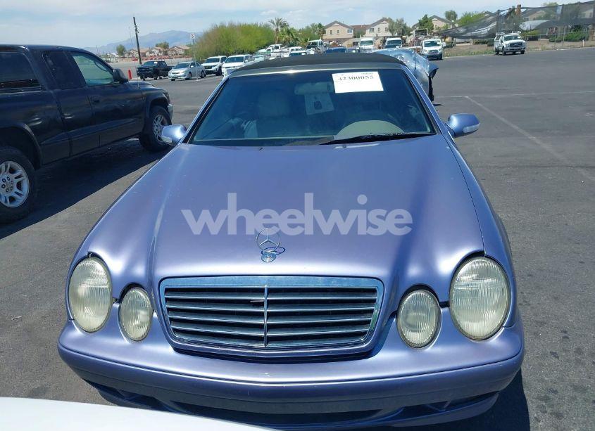 Photo 6 of 2000 Mercedes-benz Clk 320 (VIN WDBLK65G8YT052596)