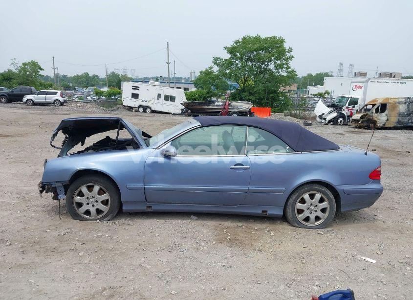 Photo 13 of 2000 Mercedes-benz Clk 320 (VIN WDBLK65G9YT035936)