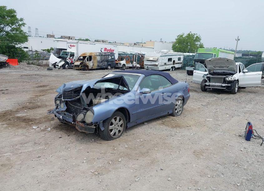 Photo 2 of 2000 Mercedes-benz Clk 320 (VIN WDBLK65G9YT035936)