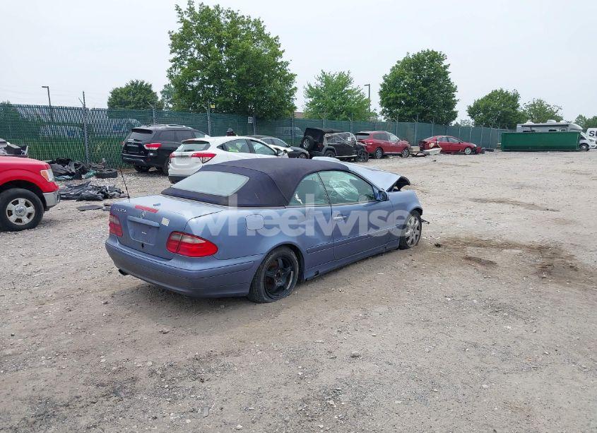 Photo 4 of 2000 Mercedes-benz Clk 320 (VIN WDBLK65G9YT035936)