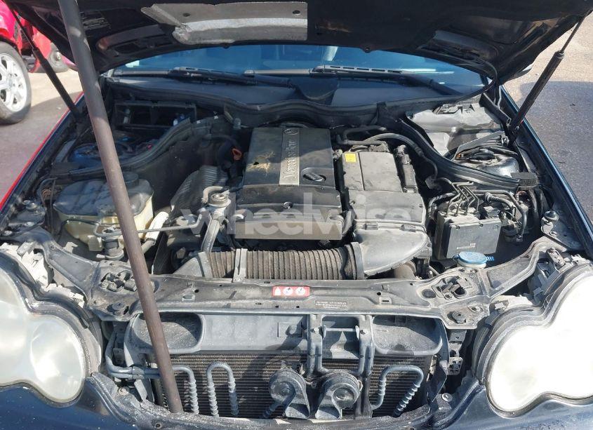 Photo 10 of 2005 Mercedes-benz C 230 KOMPRESSOR SPORT (VIN WDBRF40J25A727064)