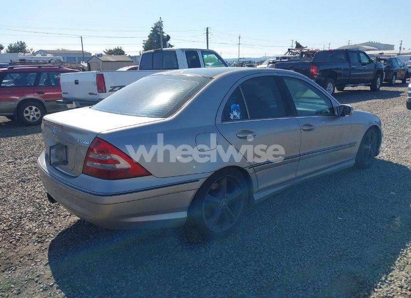 Photo 4 of 2005 Mercedes-benz C 230 KOMPRESSOR SPORT (VIN WDBRF40J45F724055)