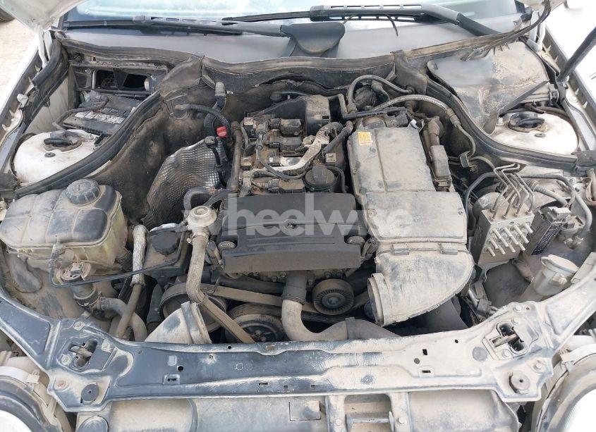 Photo 10 of 2004 Mercedes-benz C 230 KOMPRESSOR SPORT/SPORT (VIN WDBRF40J84F531079)