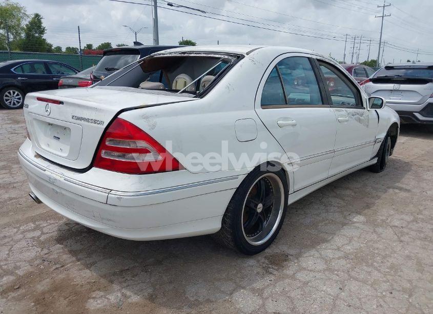 Photo 4 of 2004 Mercedes-benz C 230 KOMPRESSOR SPORT/SPORT (VIN WDBRF40J84F531079)