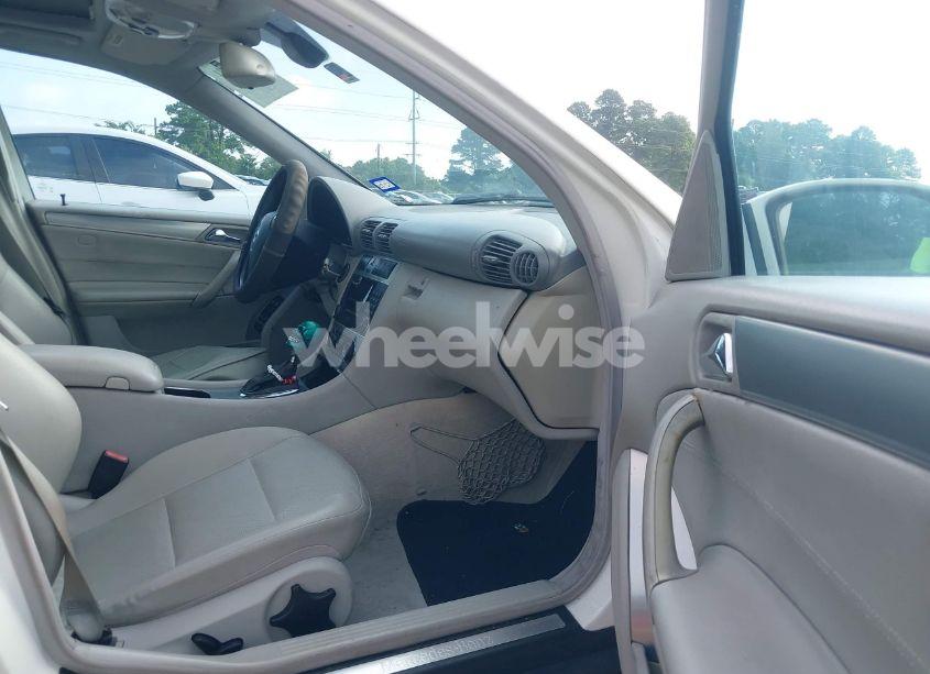 Photo 5 of 2005 Mercedes-benz C 230 KOMPRESSOR SPORT (VIN WDBRF40J95F664371)