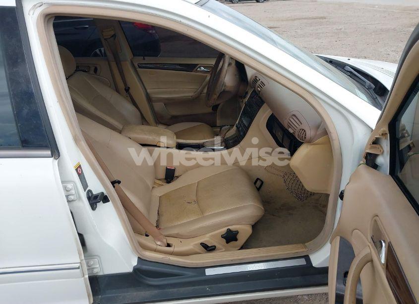 Photo 5 of 2004 Mercedes-benz C 240 (VIN WDBRF61J14E016229)