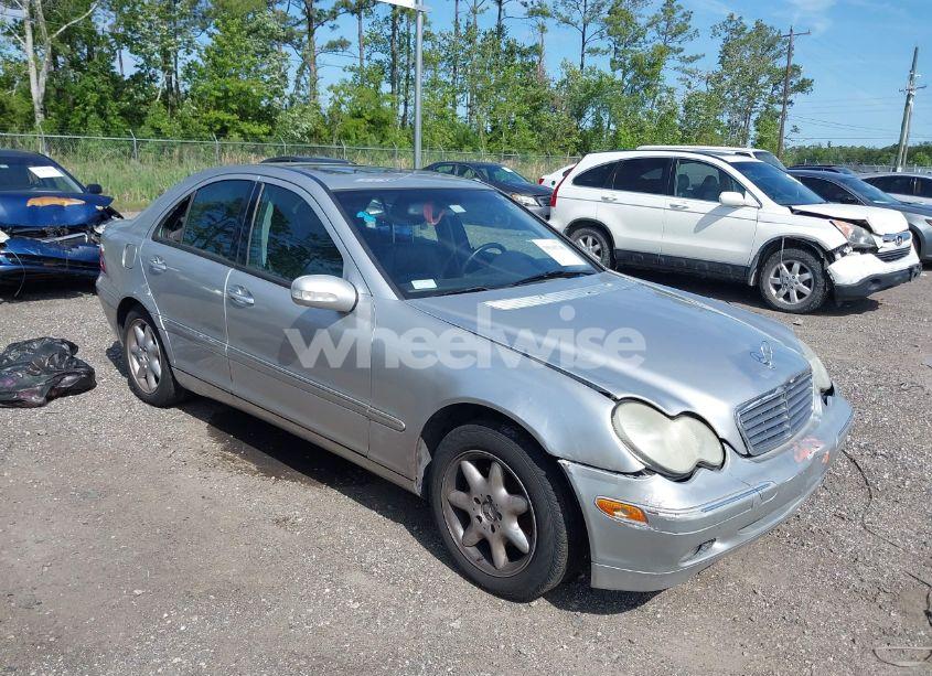 2001 Mercedes-benz C 240 (VIN WDBRF61J21F090703) main photo