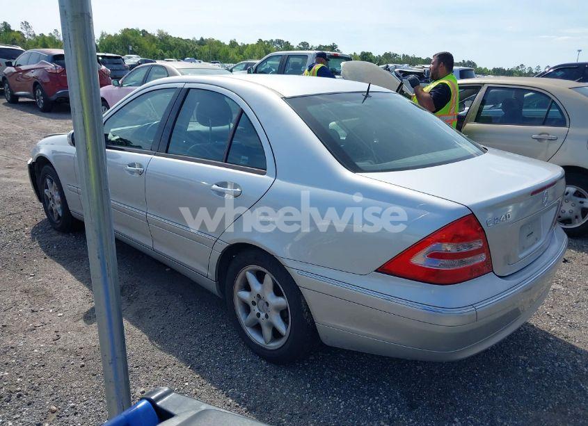Photo 3 of 2001 Mercedes-benz C 240 (VIN WDBRF61J21F090703)