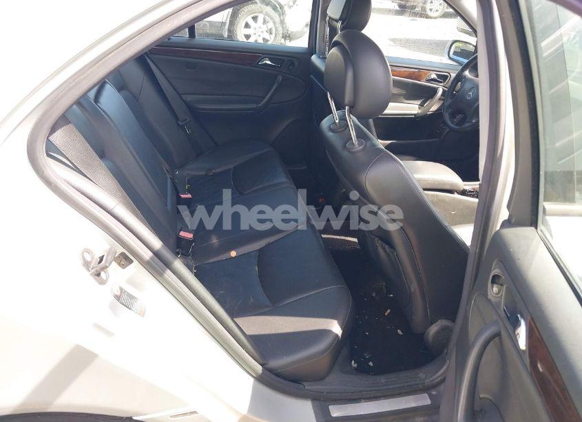 Photo 8 of 2001 Mercedes-benz C 240 (VIN WDBRF61J21F090703)