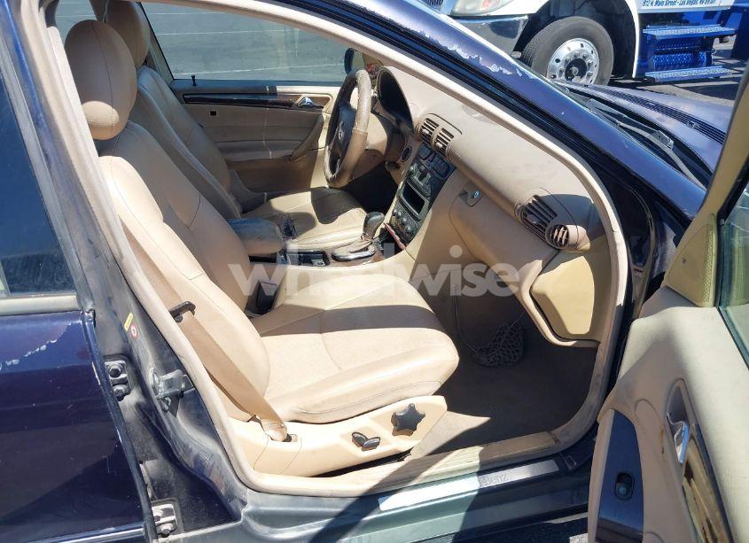 Photo 5 of 2003 Mercedes-benz C 240 (VIN WDBRF61J43E010505)
