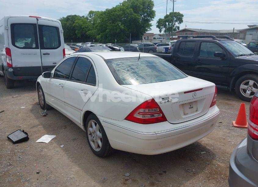 Photo 3 of 2002 Mercedes-benz C 240 (VIN WDBRF61J62E008897)