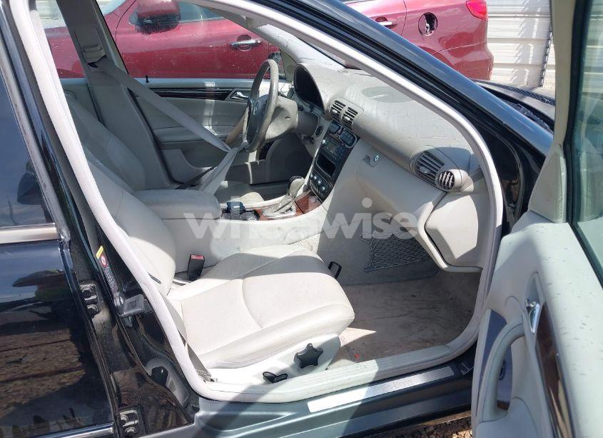 Photo 5 of 2003 Mercedes-benz C 240 (VIN WDBRF61J63F306295)