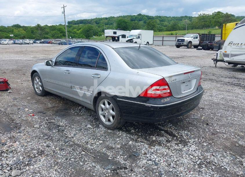 Photo 3 of 2001 Mercedes-benz C 240 (VIN WDBRF61J81F074604)