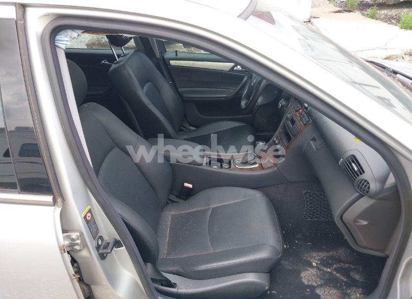 Photo 5 of 2001 Mercedes-benz C 240 (VIN WDBRF61J81F074604)