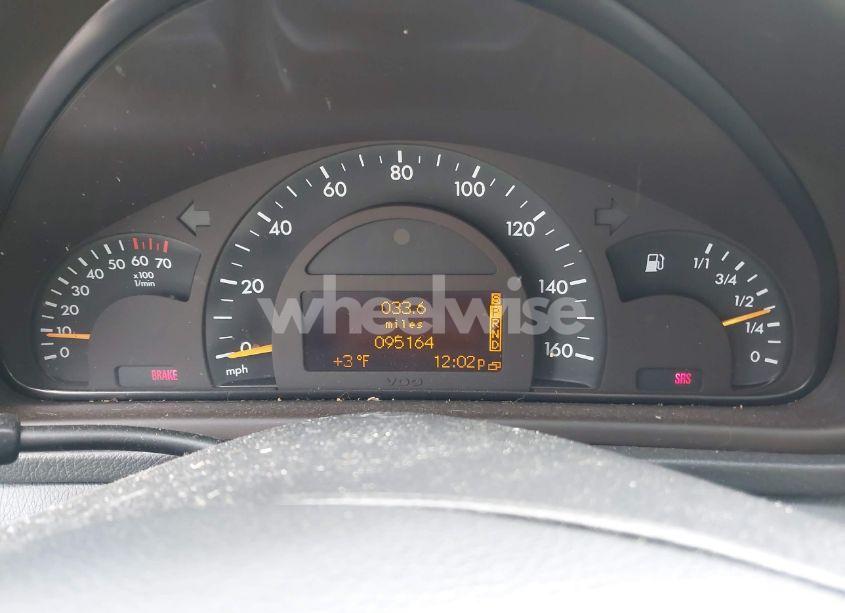 Photo 7 of 2001 Mercedes-benz C 240 (VIN WDBRF61J81F074604)