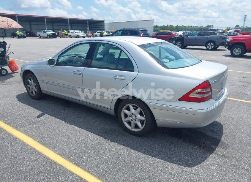 Photo 3 of 2002 Mercedes-benz C 240 (VIN WDBRF61J92F276921)