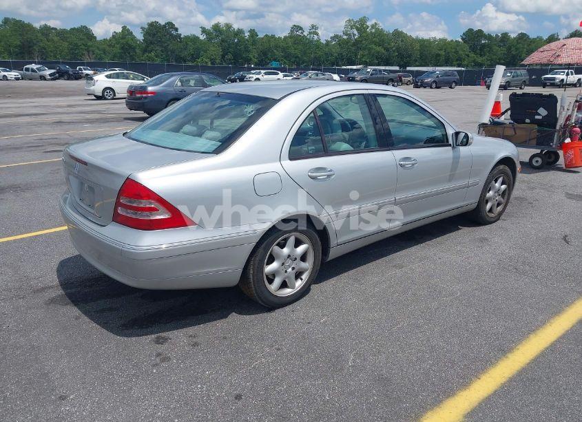 Photo 4 of 2002 Mercedes-benz C 240 (VIN WDBRF61J92F276921)