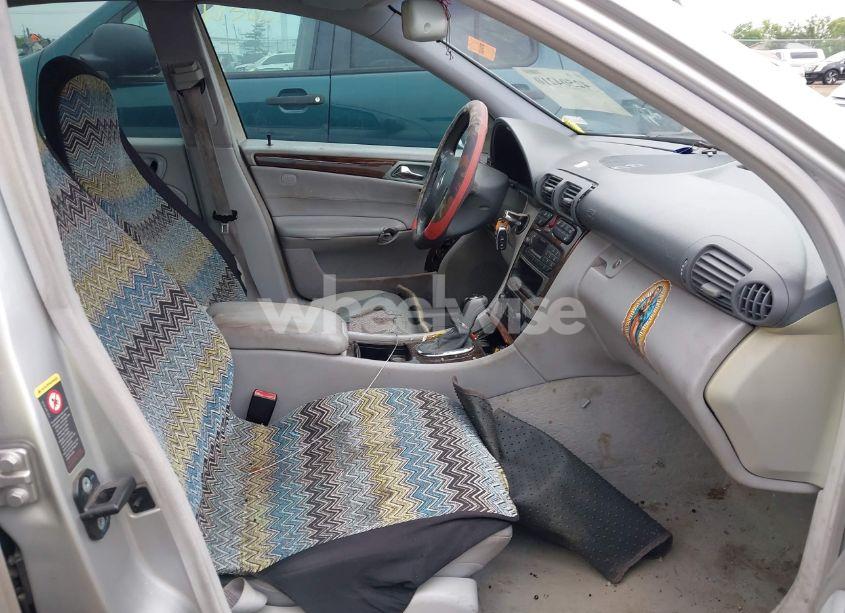 Photo 5 of 2002 Mercedes-benz C 320 (VIN WDBRF64J52E009146)